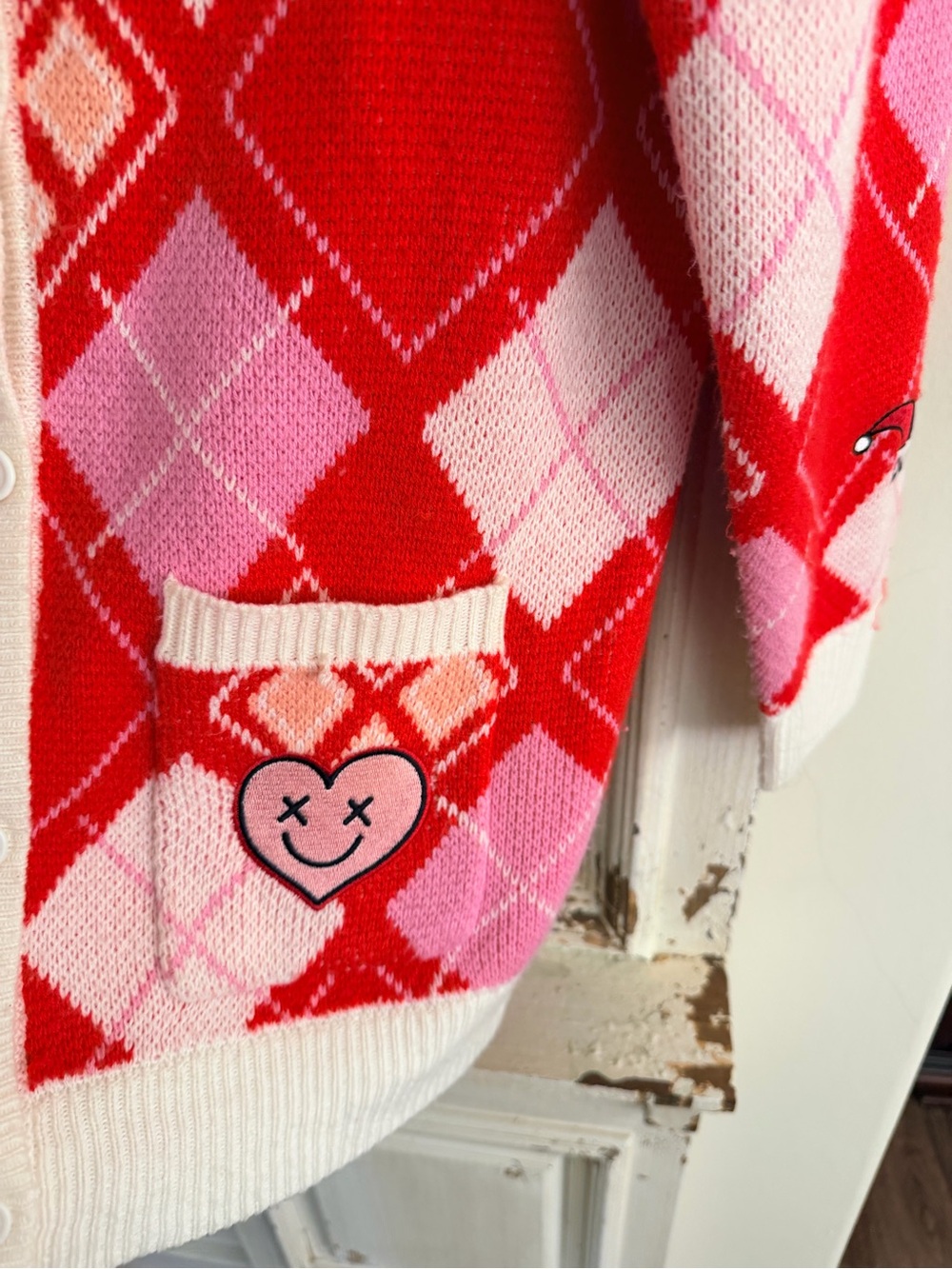 Harley Quinn Pink & Red Argyle Cardigan Sweater Size Medium - Picture 7 of 11